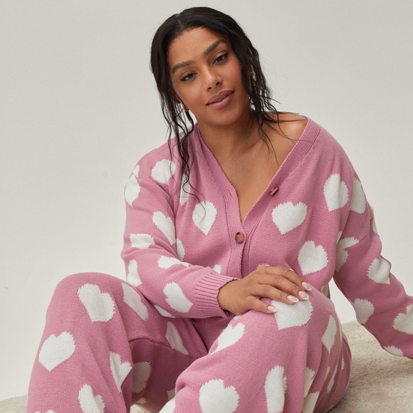 Nasty Gal - Plus Heart Cardigan and Pants Lounge Set - 24/26 - Picture 2 of 3